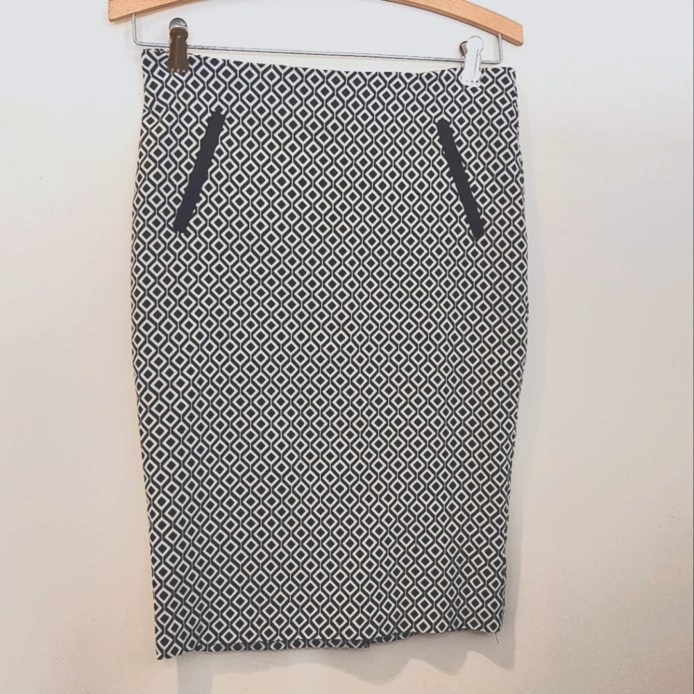 Mosaic & Co Black and White Diamond Pattern Pencil Skirt Office Skirt Size M Med